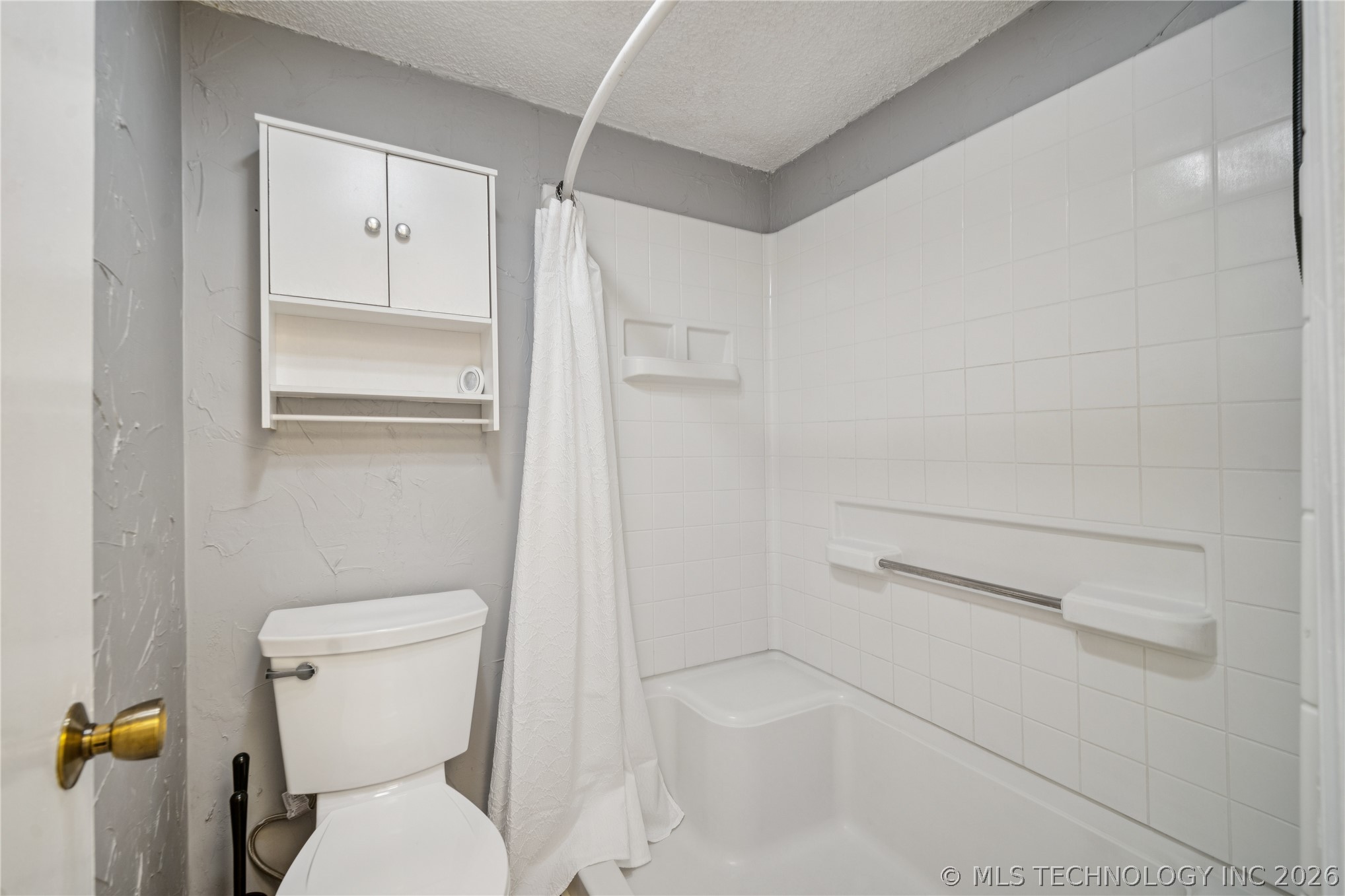 2208 W Louisville Street Property Photo 17