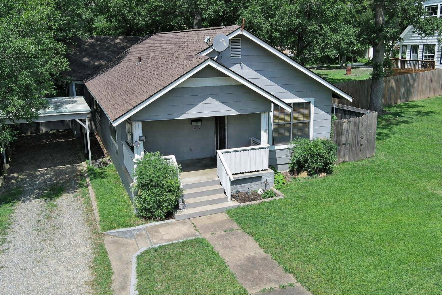 1103 N 5th Property Photo 4