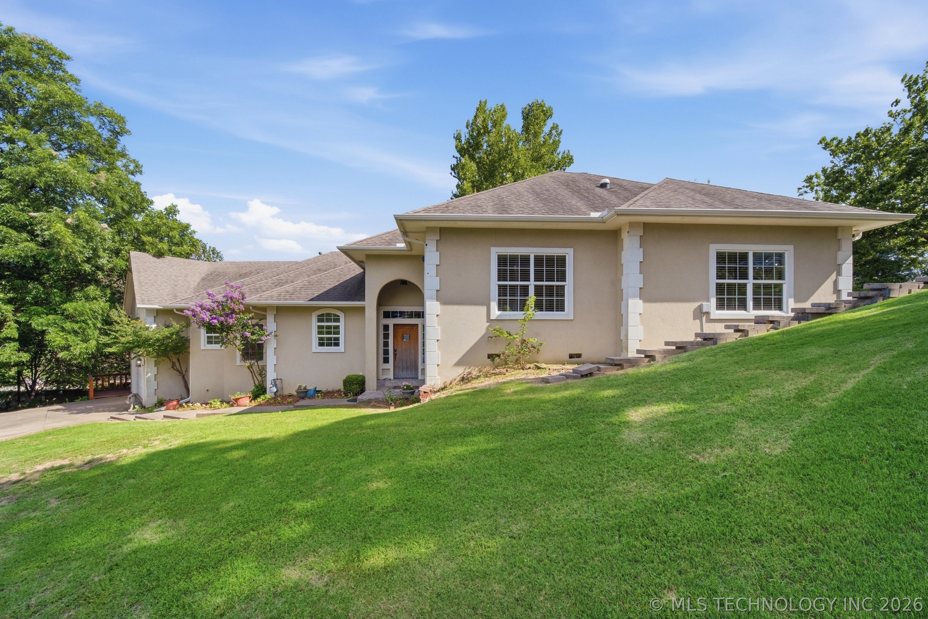 5831 E 75th Place