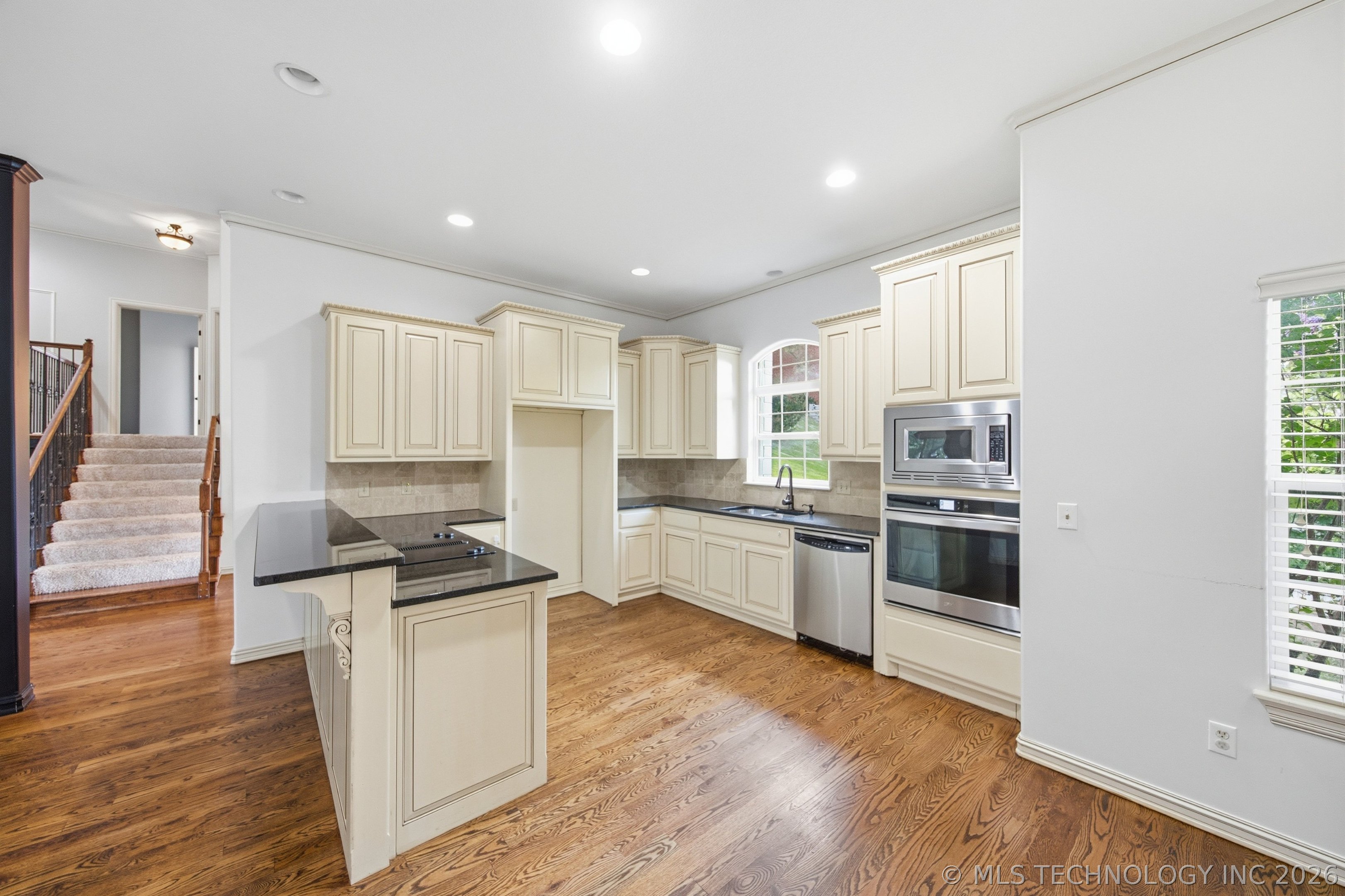 5831 E 75th Place Property Photo 12