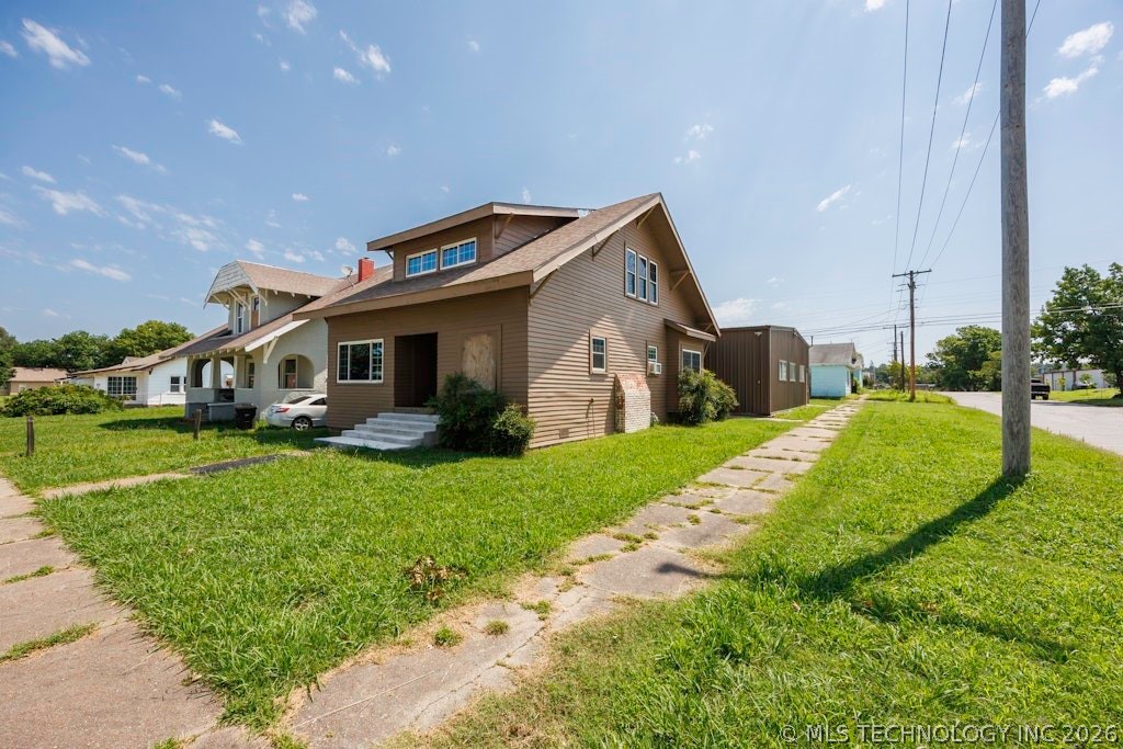218 S Creek Avenue Property Photo 4