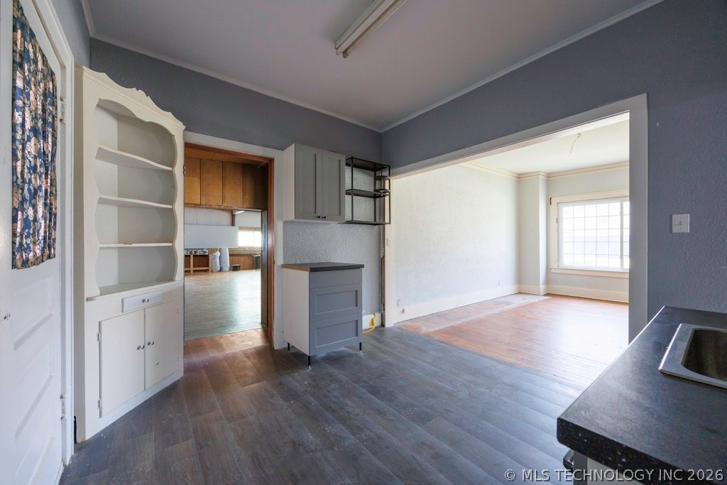 218 S Creek Avenue Property Photo 10