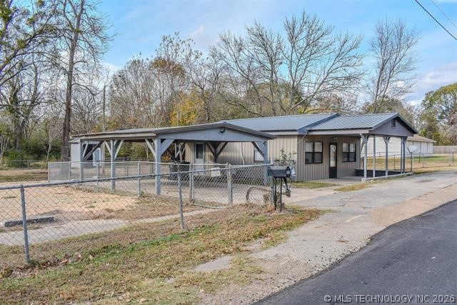 406 Se I Street Property Photo 2