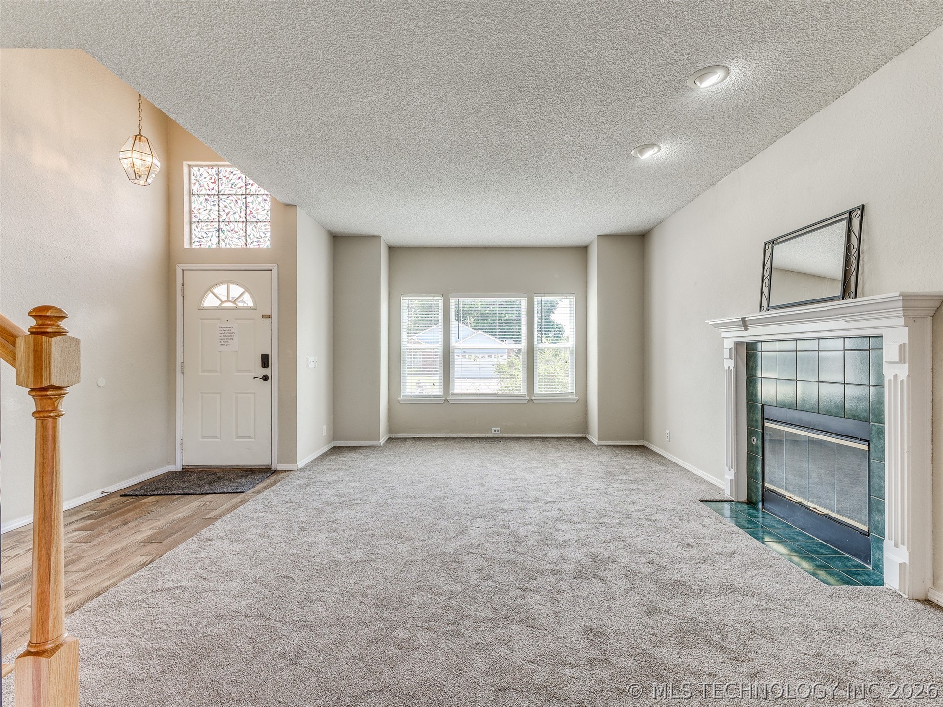 516 S Laurel Avenue Property Photo 2