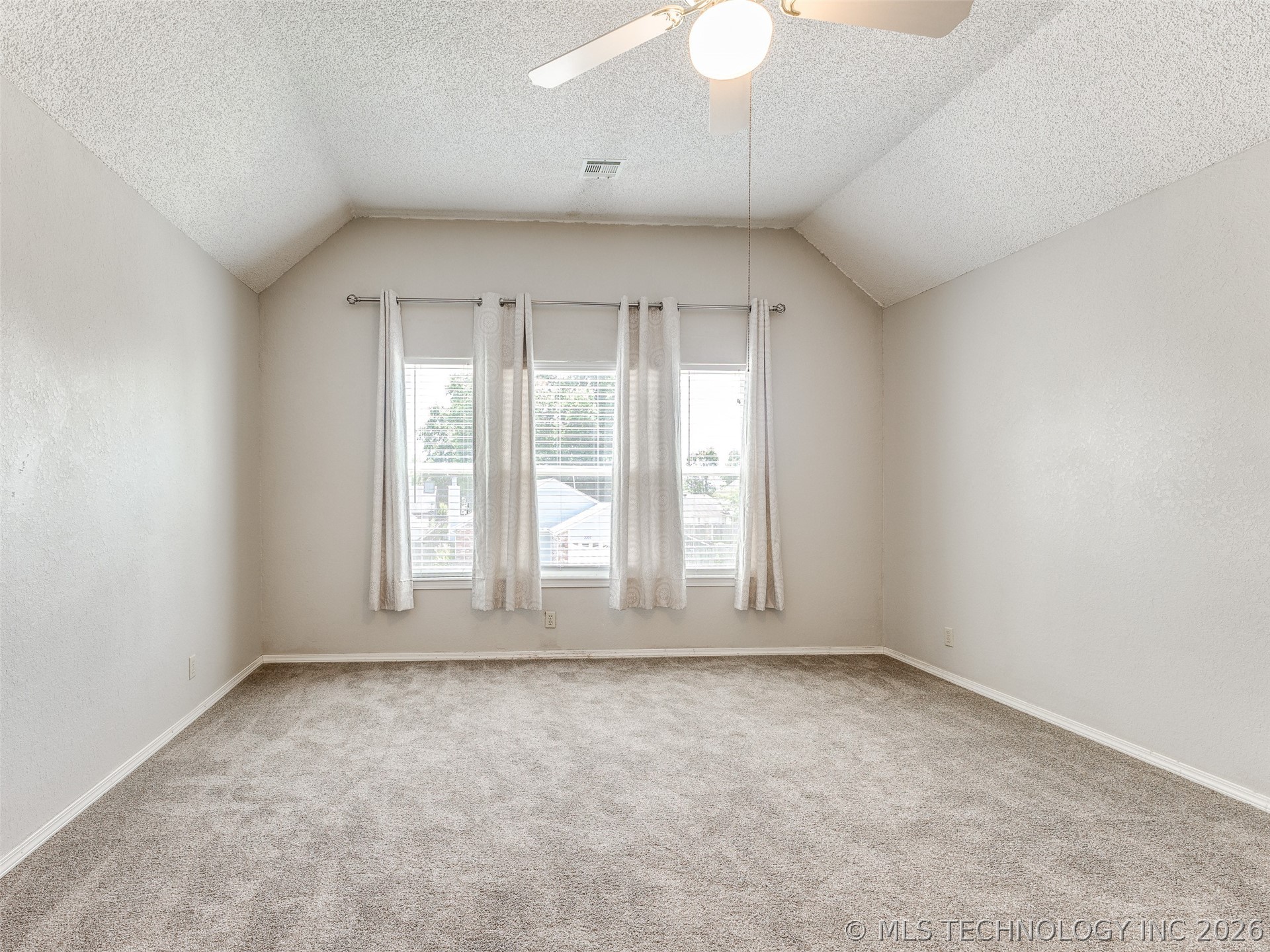 516 S Laurel Avenue Property Photo 28