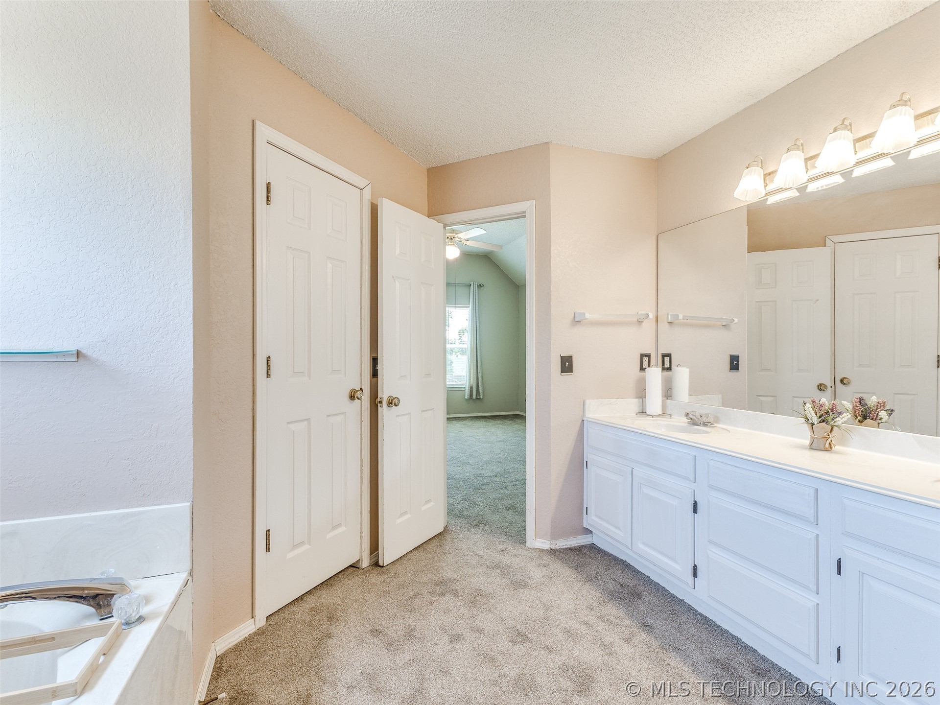 516 S Laurel Avenue Property Photo 30