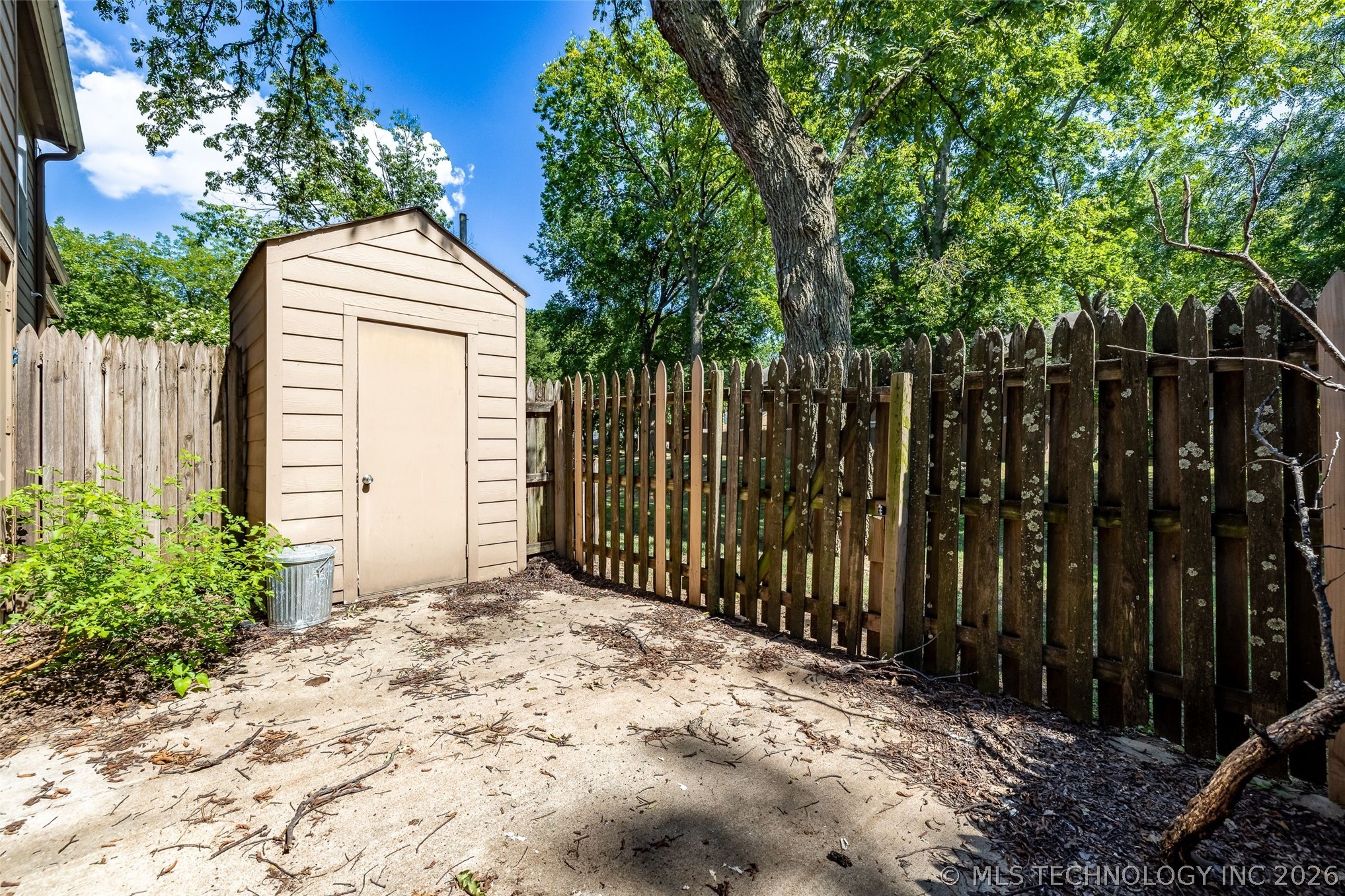 6213 S Yorktown Avenue 47 Property Photo 25
