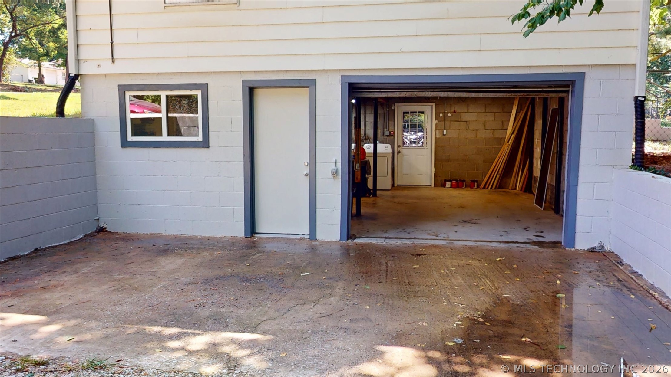 1427 Pine Property Photo 5