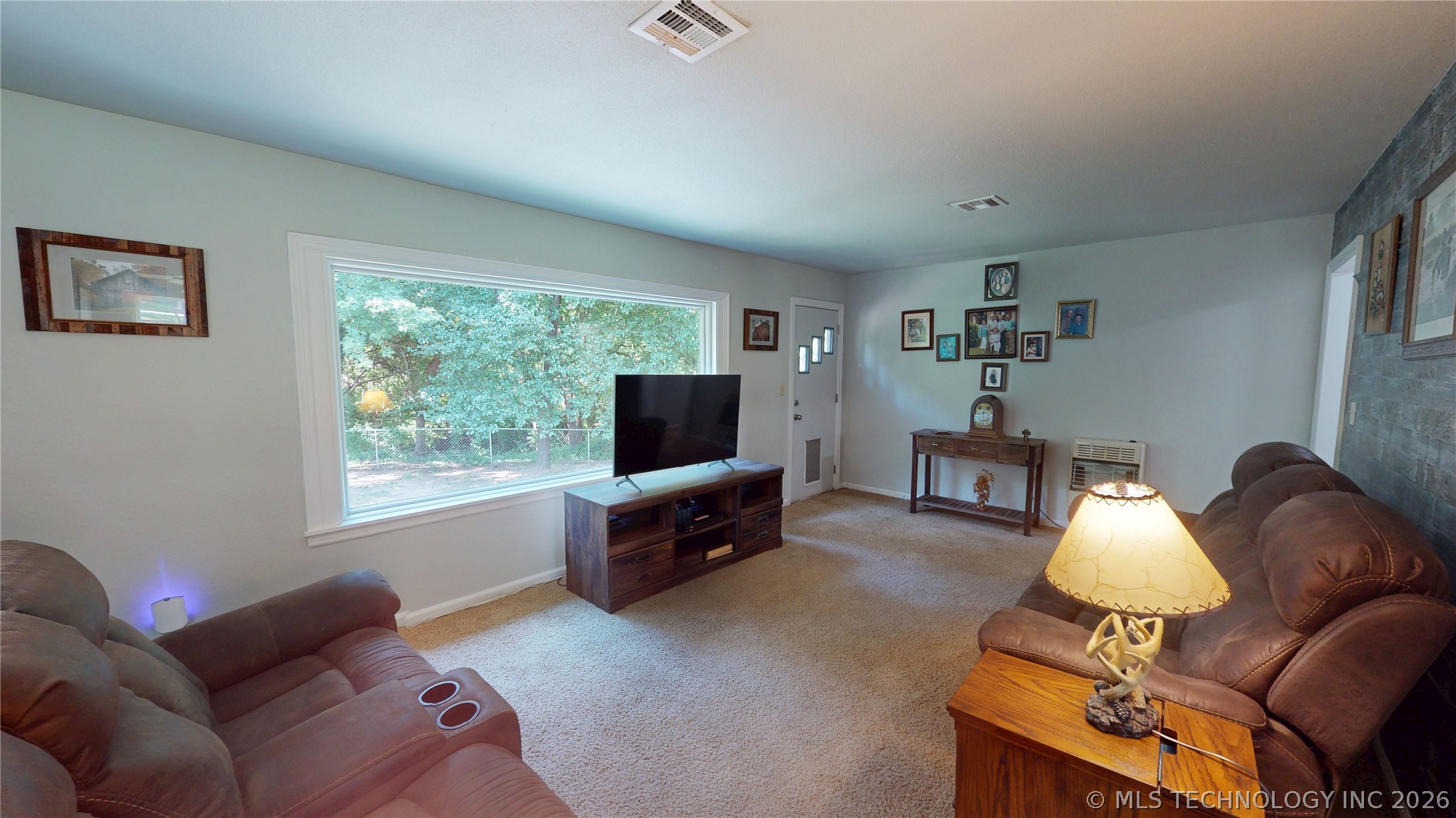 1427 Pine Property Photo 10