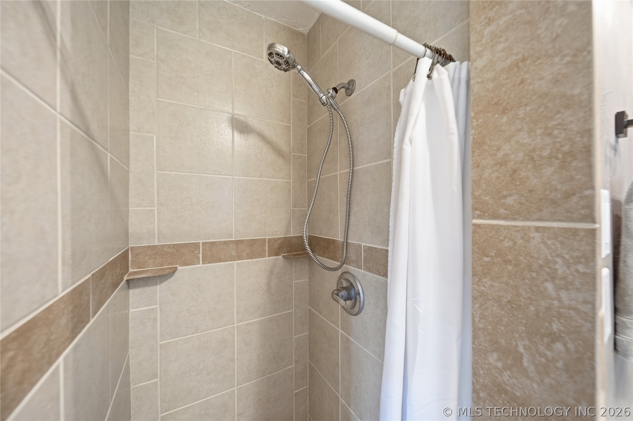 1862 E 57th Place Property Photo 18