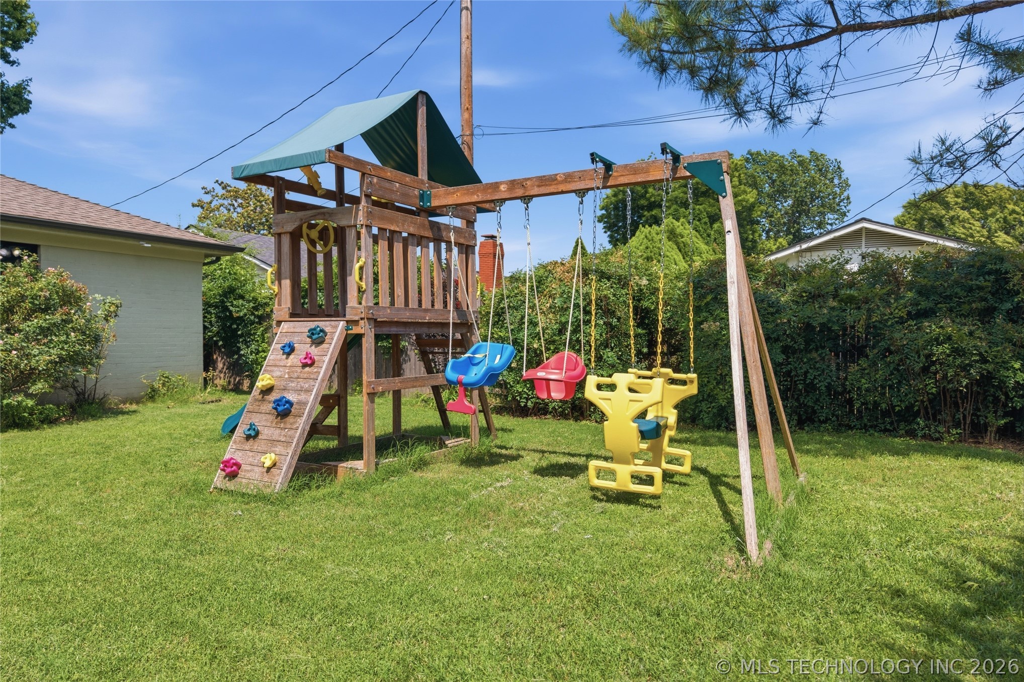 1862 E 57th Place Property Photo 27