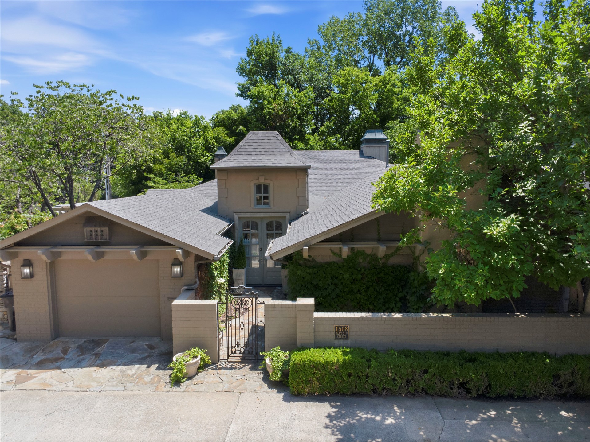 1508 E 31st Street Property Photo 1