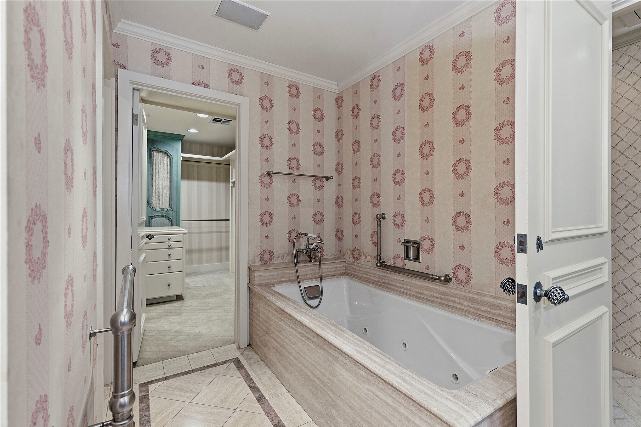 1508 E 31st Street Property Photo 13
