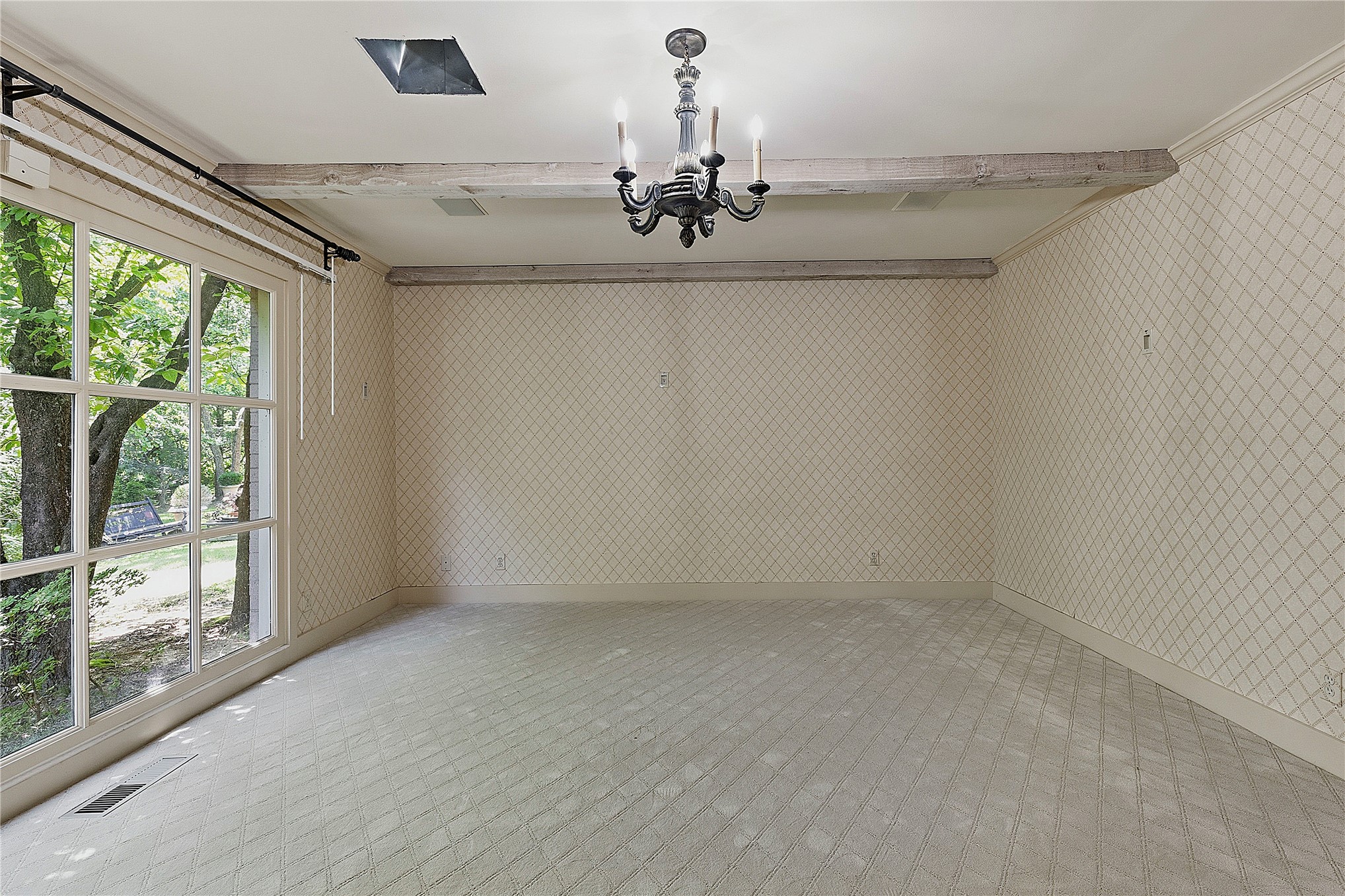 1508 E 31st Street Property Photo 18