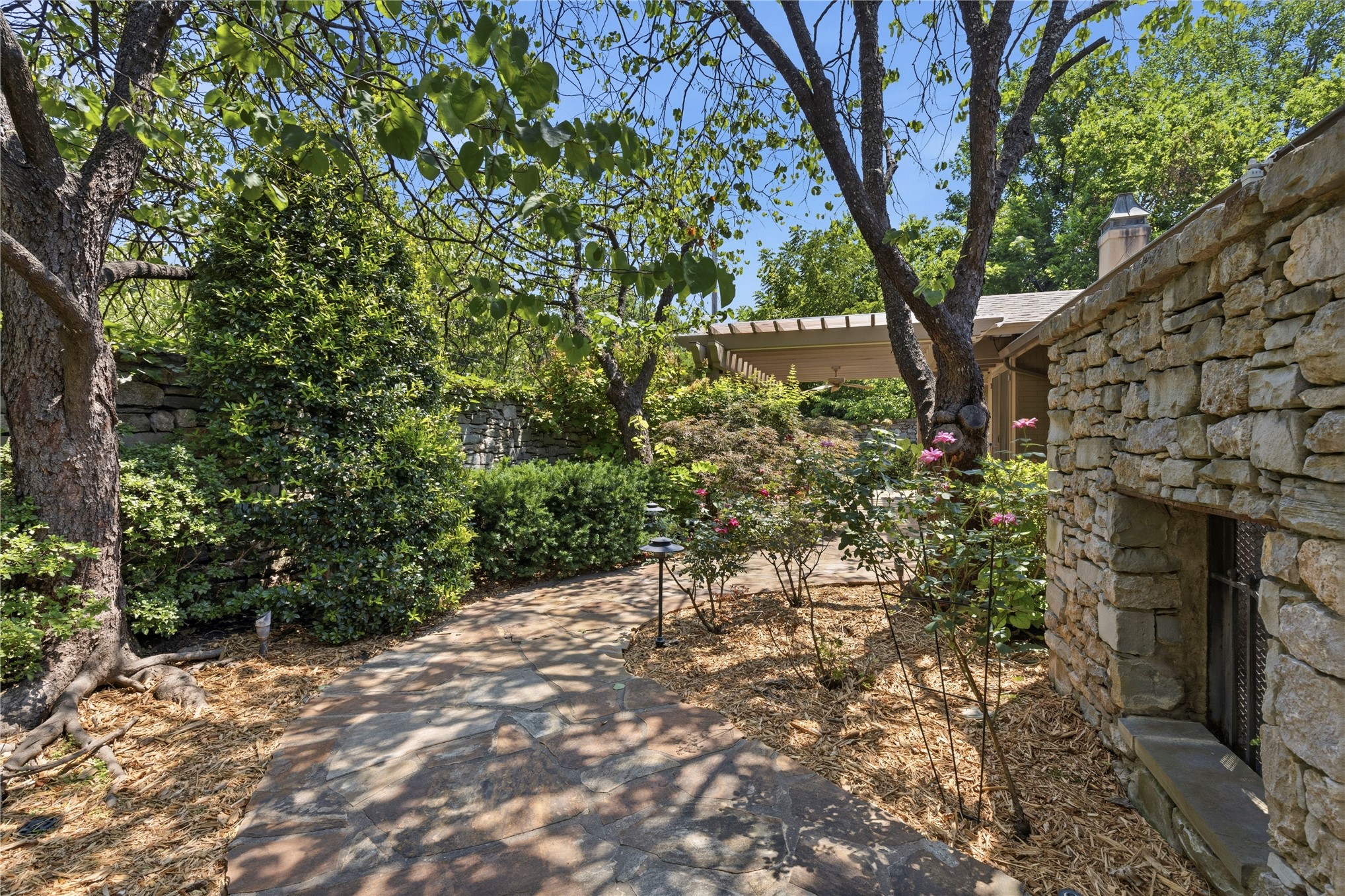 1508 E 31st Street Property Photo 37