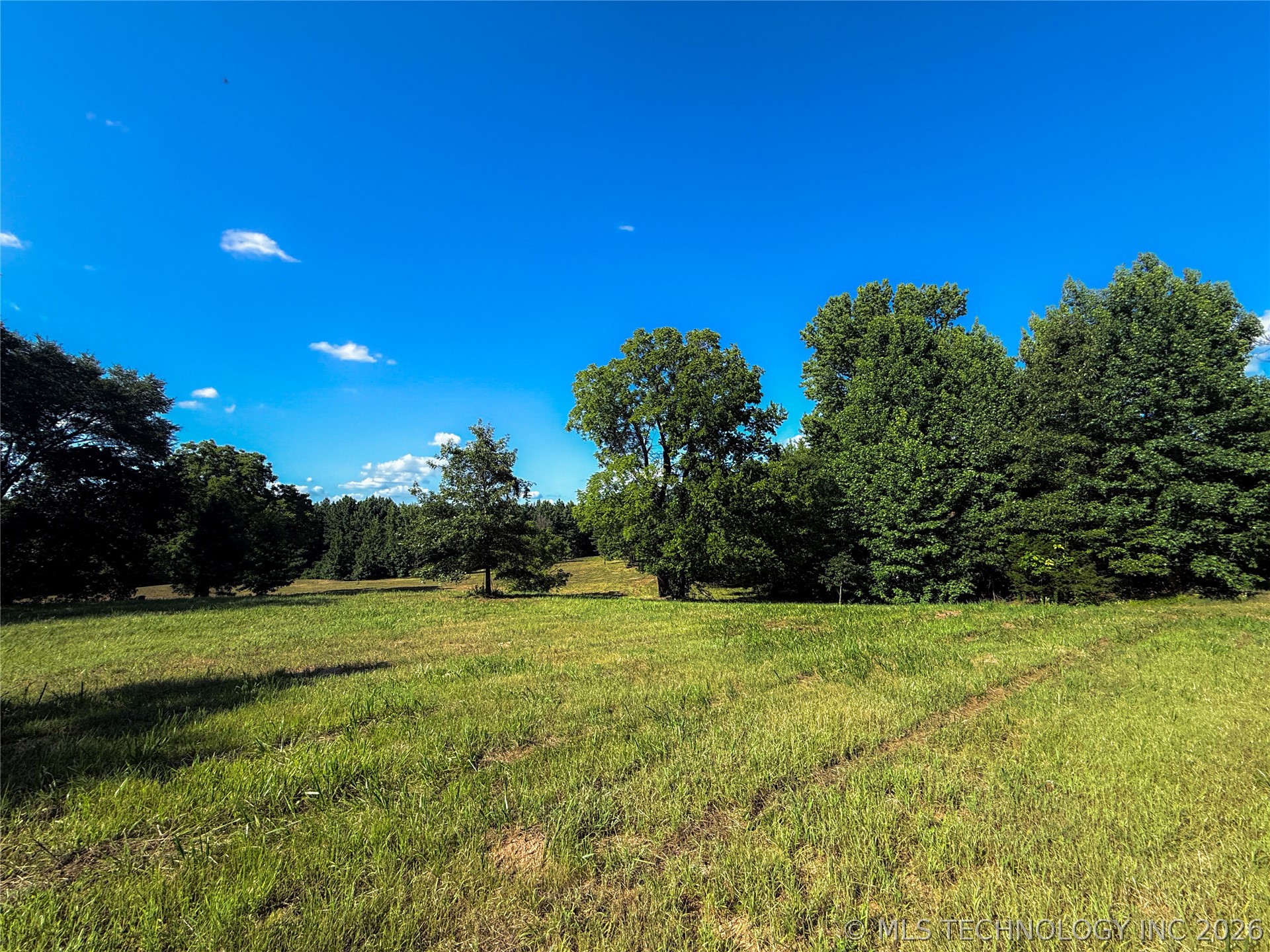 E 2030 Road Property Photo 16