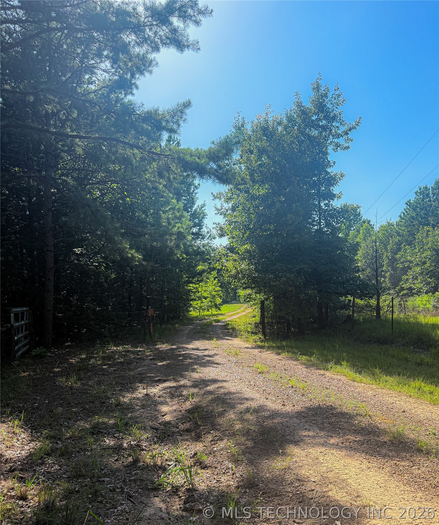 E 2030 Road Property Photo 27