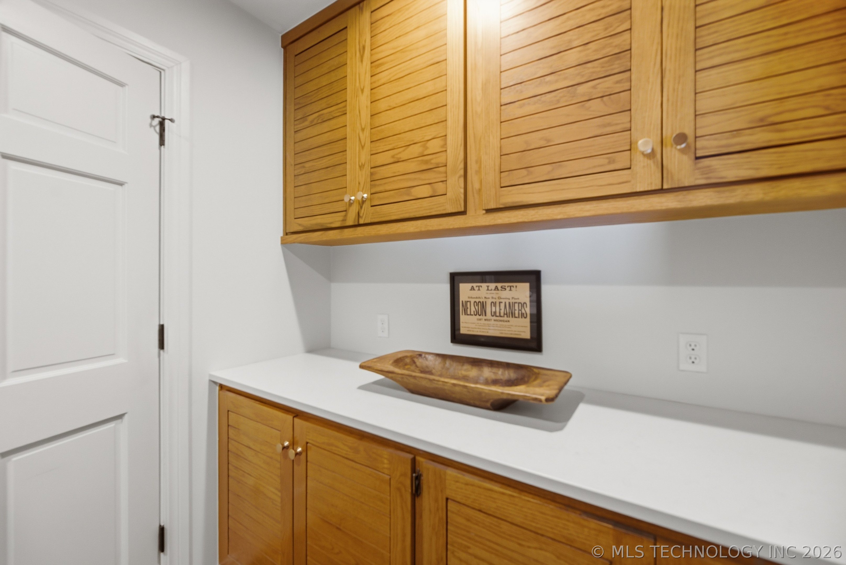 3319 E 99th Street Property Photo 23