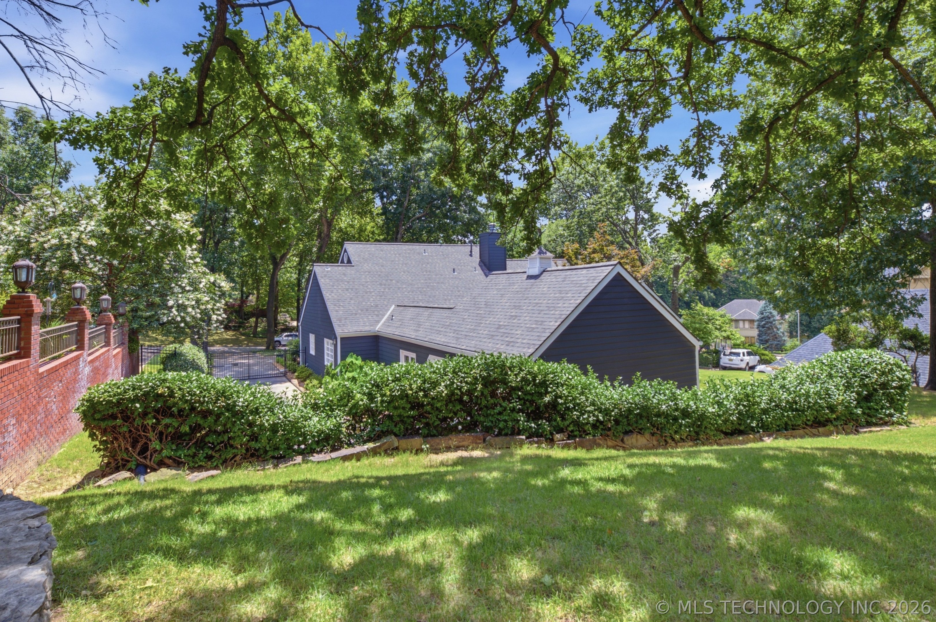 3319 E 99th Street Property Photo 48