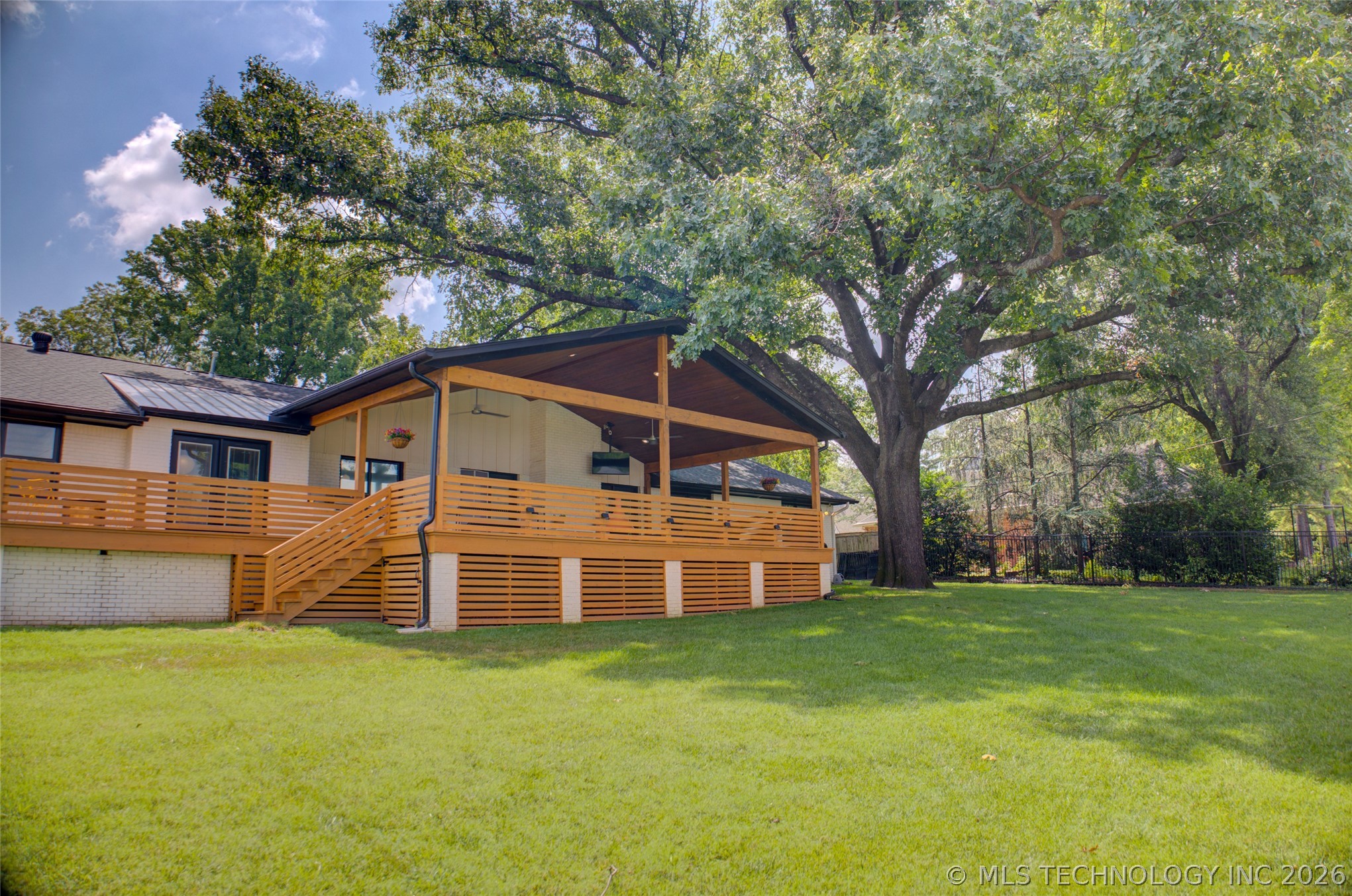4512 S Lewis Place Property Photo 77