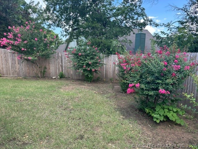 6365 S 85th East Avenue Property Photo 3