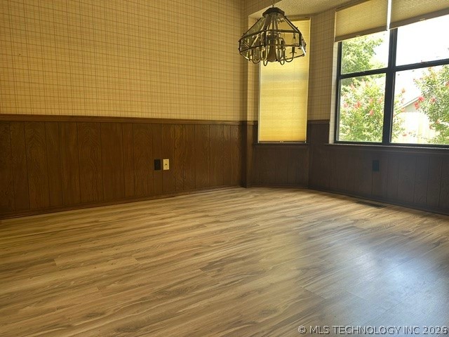 6365 S 85th East Avenue Property Photo 11