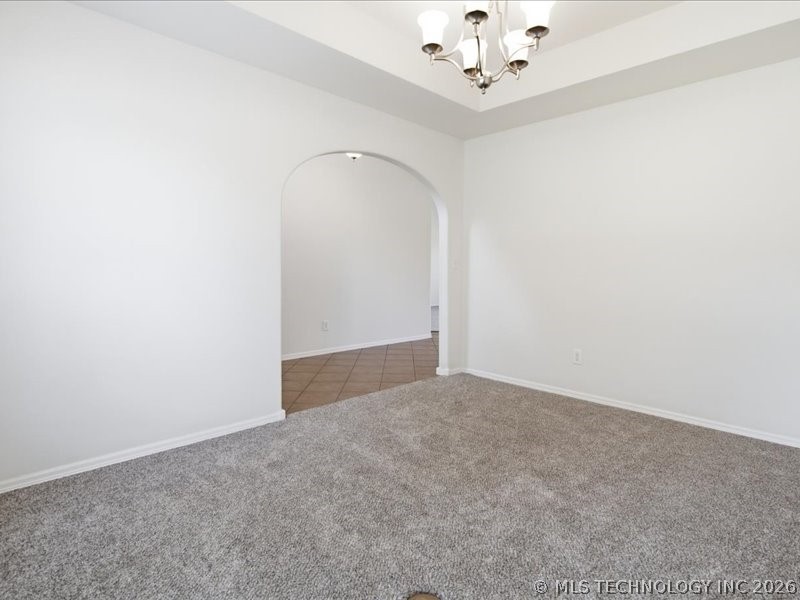 11613 E 105th Street N Property Photo 3