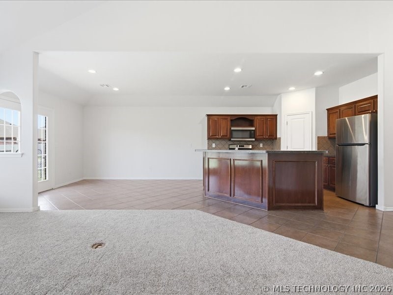 11613 E 105th Street N Property Photo 5