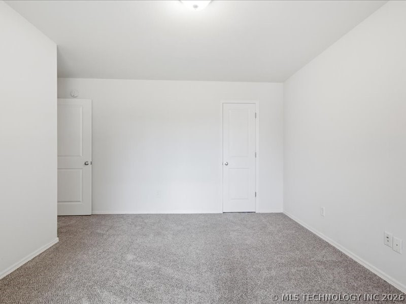 11613 E 105th Street N Property Photo 28