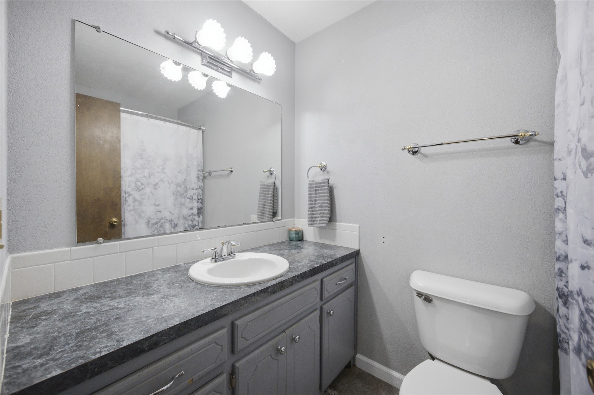 1903 N 11th Street Property Photo 32