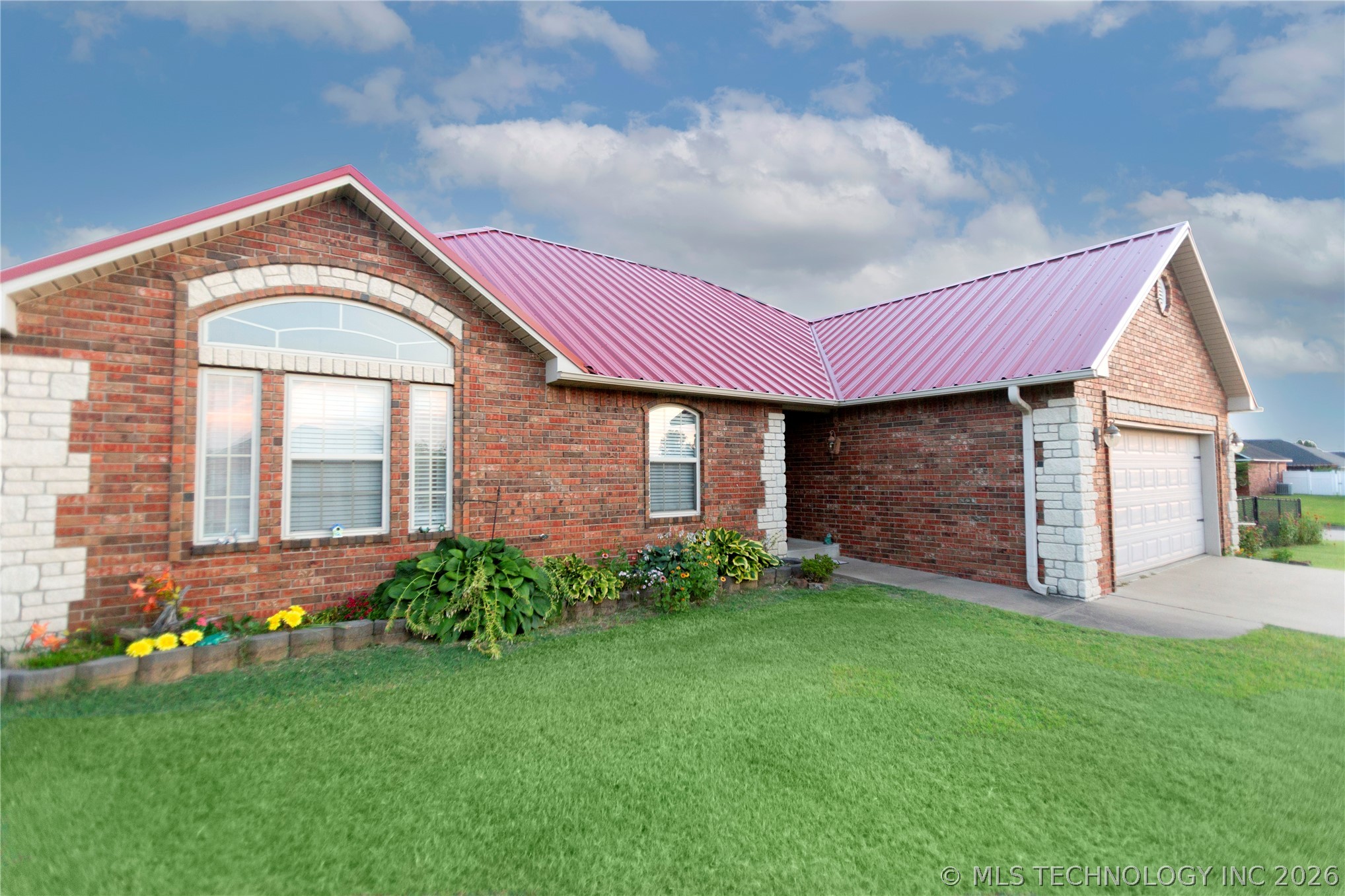 1400 Sweetgum Place Property Photo 2