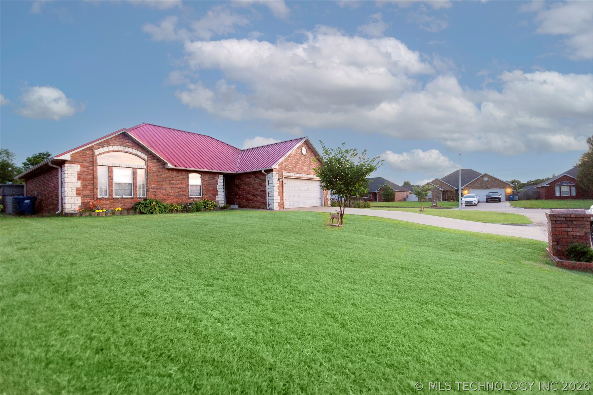 1400 Sweetgum Place Property Photo 6