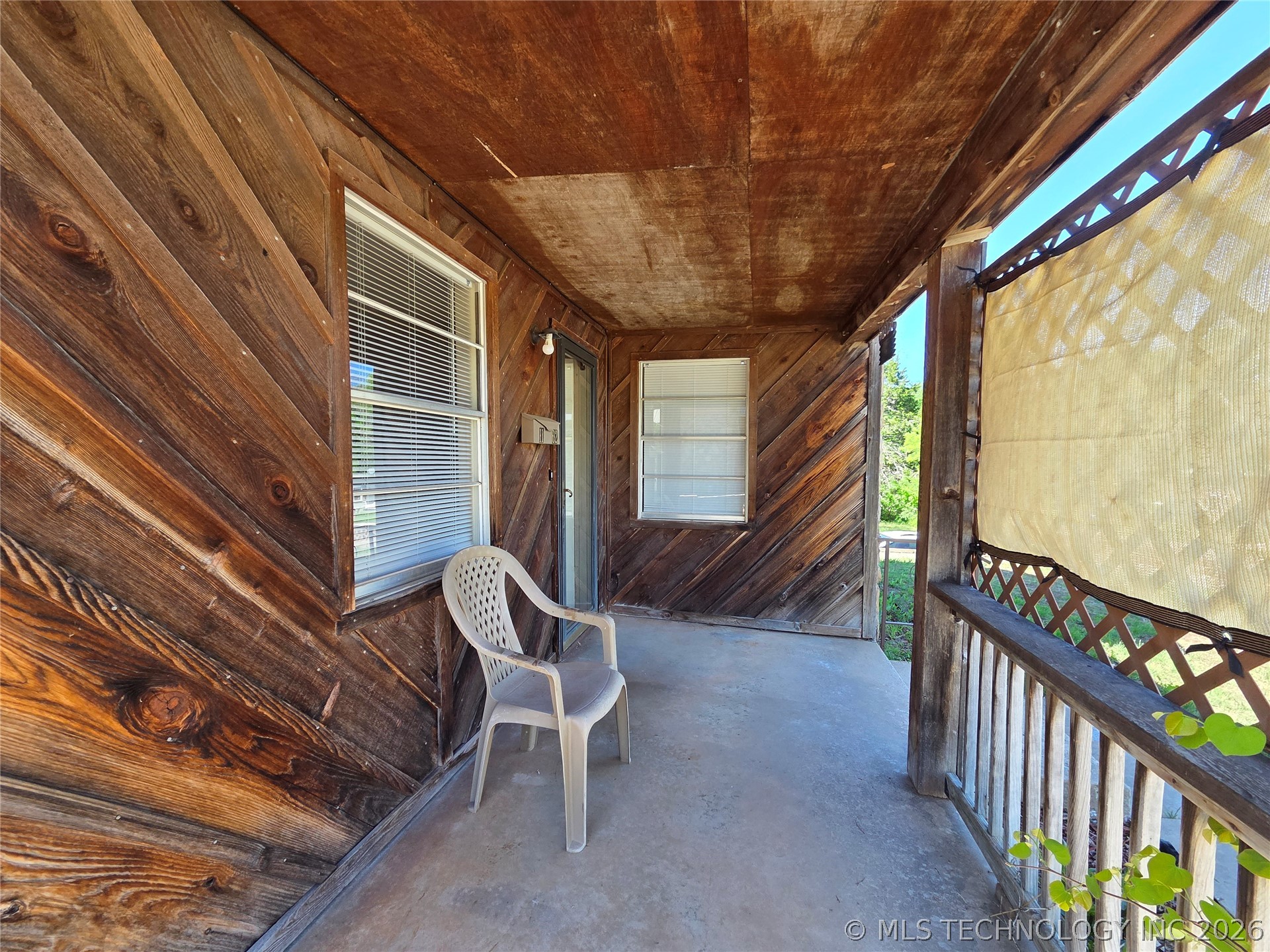 1102 N Park Property Photo 3