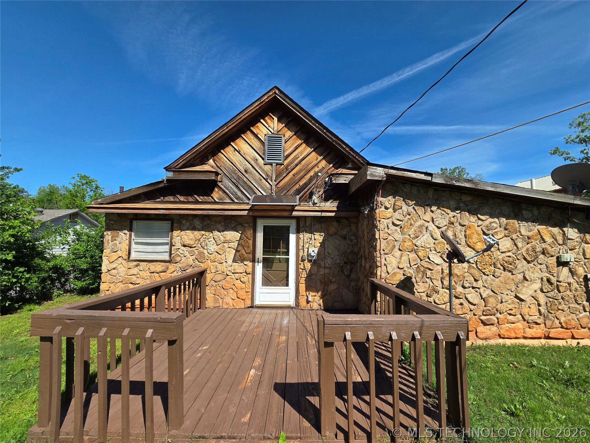 1102 N Park Property Photo 15