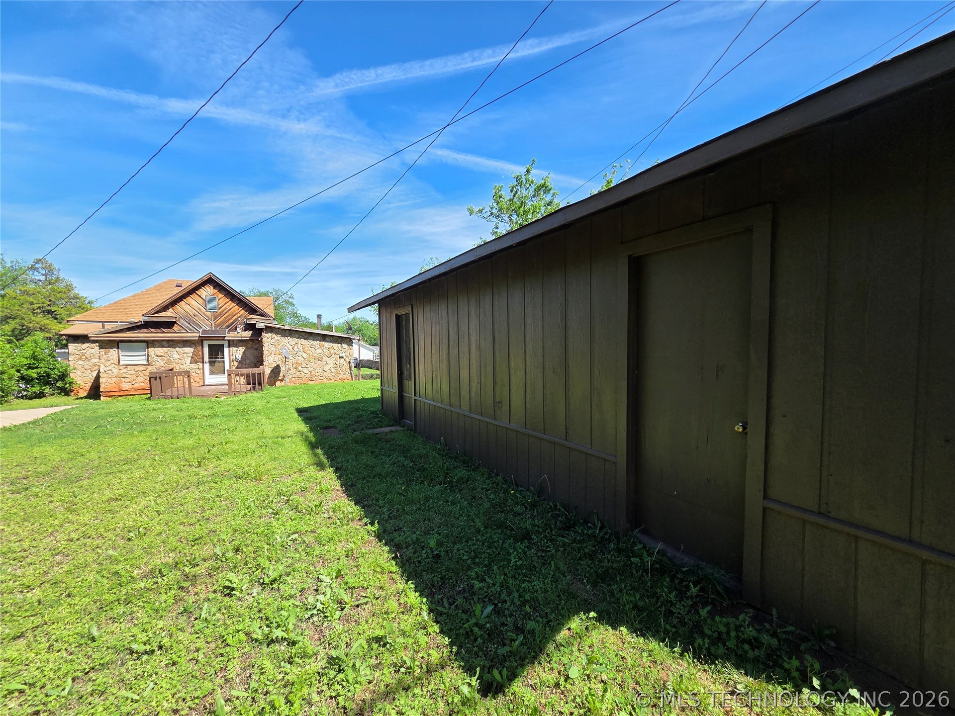 1102 N Park Property Photo 18