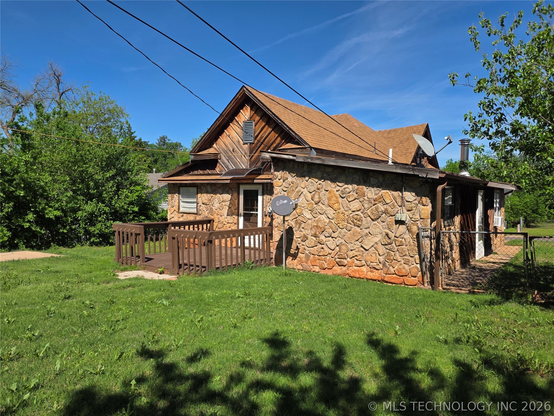 1102 N Park Property Photo 19