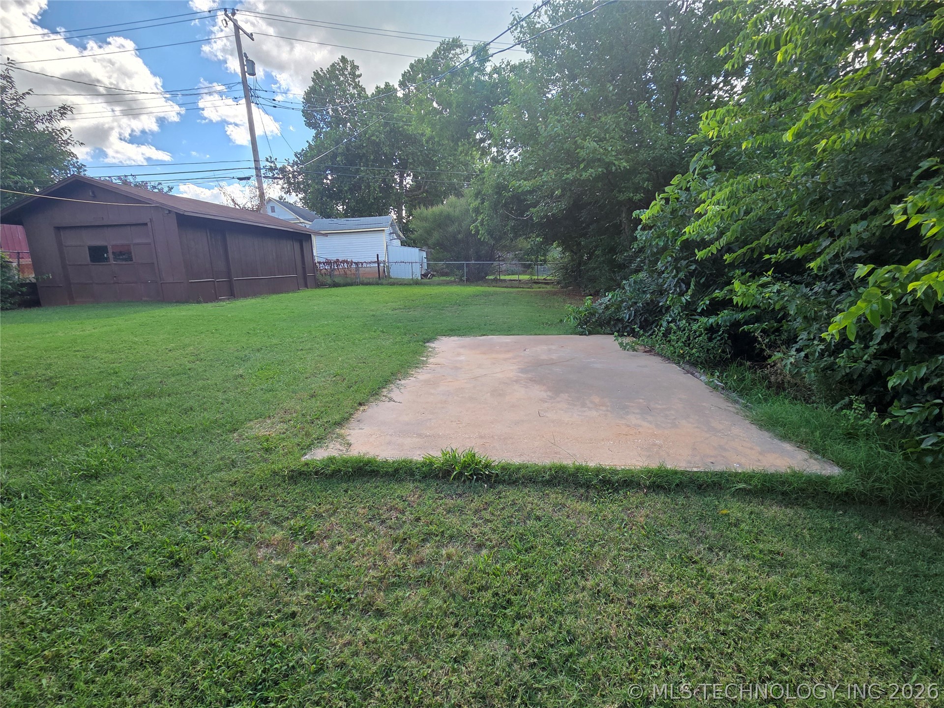 1102 N Park Property Photo 25