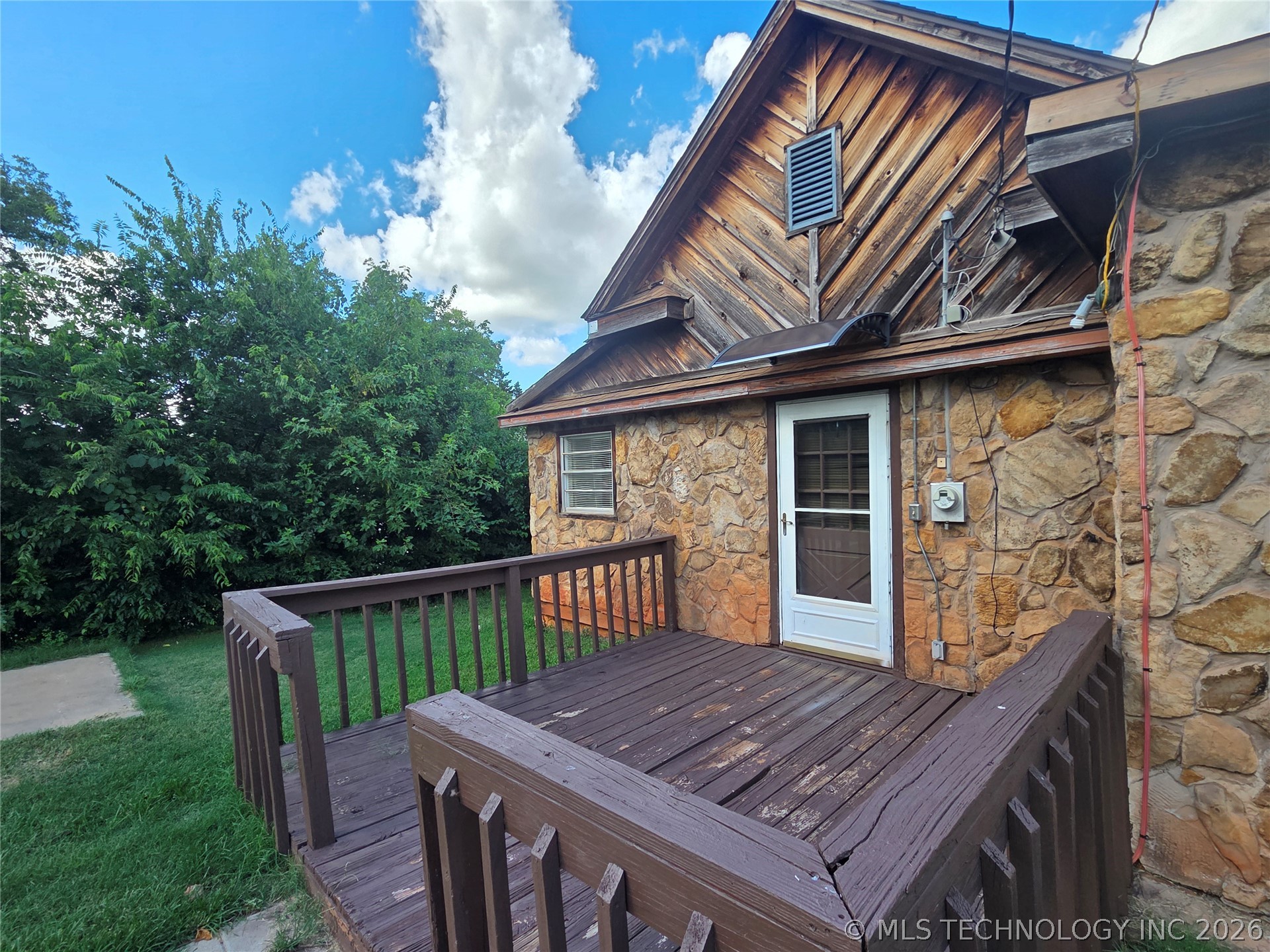 1102 N Park Property Photo 27