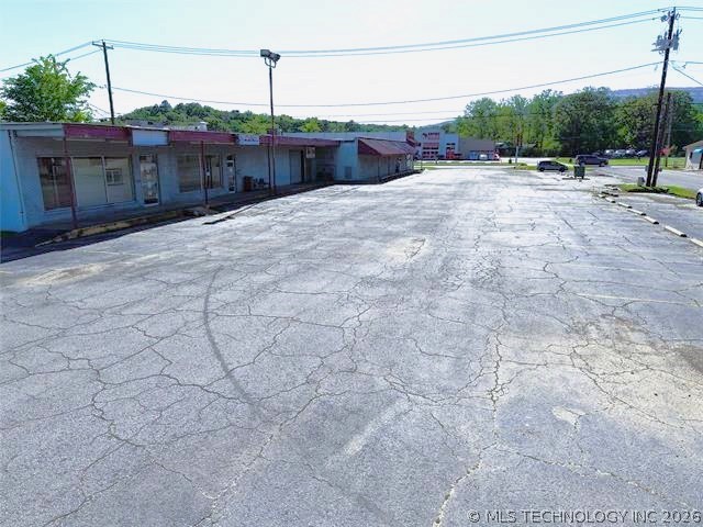 803 N Broadway Street Property Photo 14