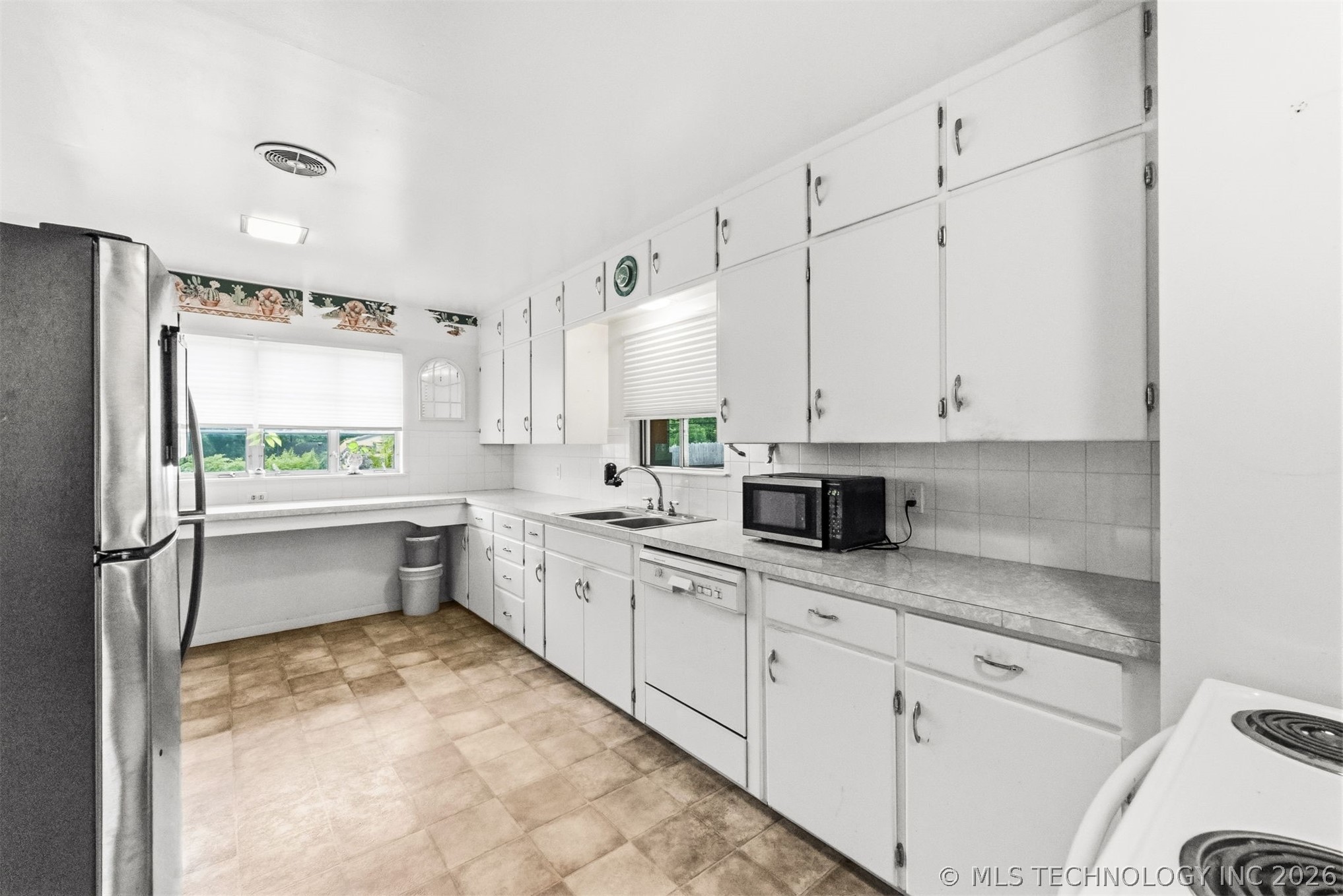225 Se Rockwood Avenue Property Photo 13