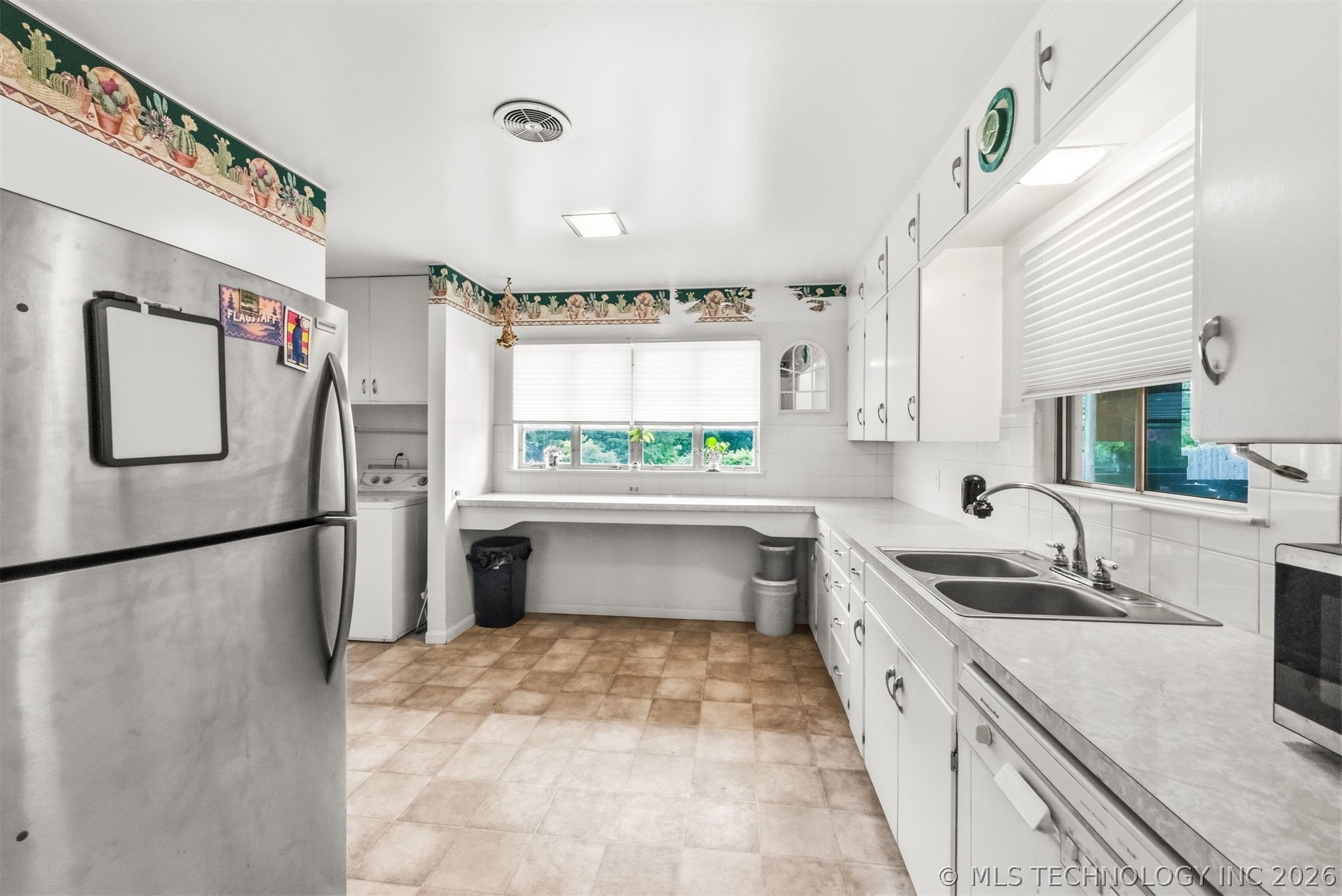 225 Se Rockwood Avenue Property Photo 14