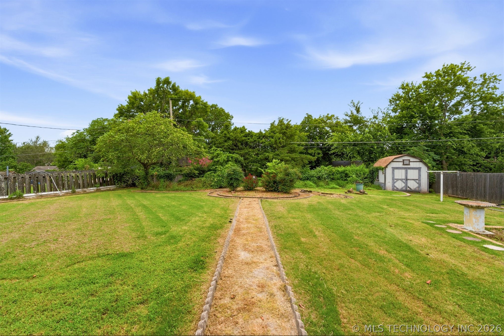 225 Se Rockwood Avenue Property Photo 33