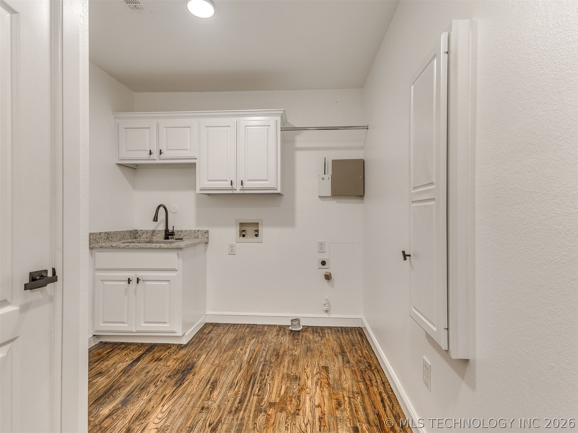 5770 W 41st Street Property Photo 23