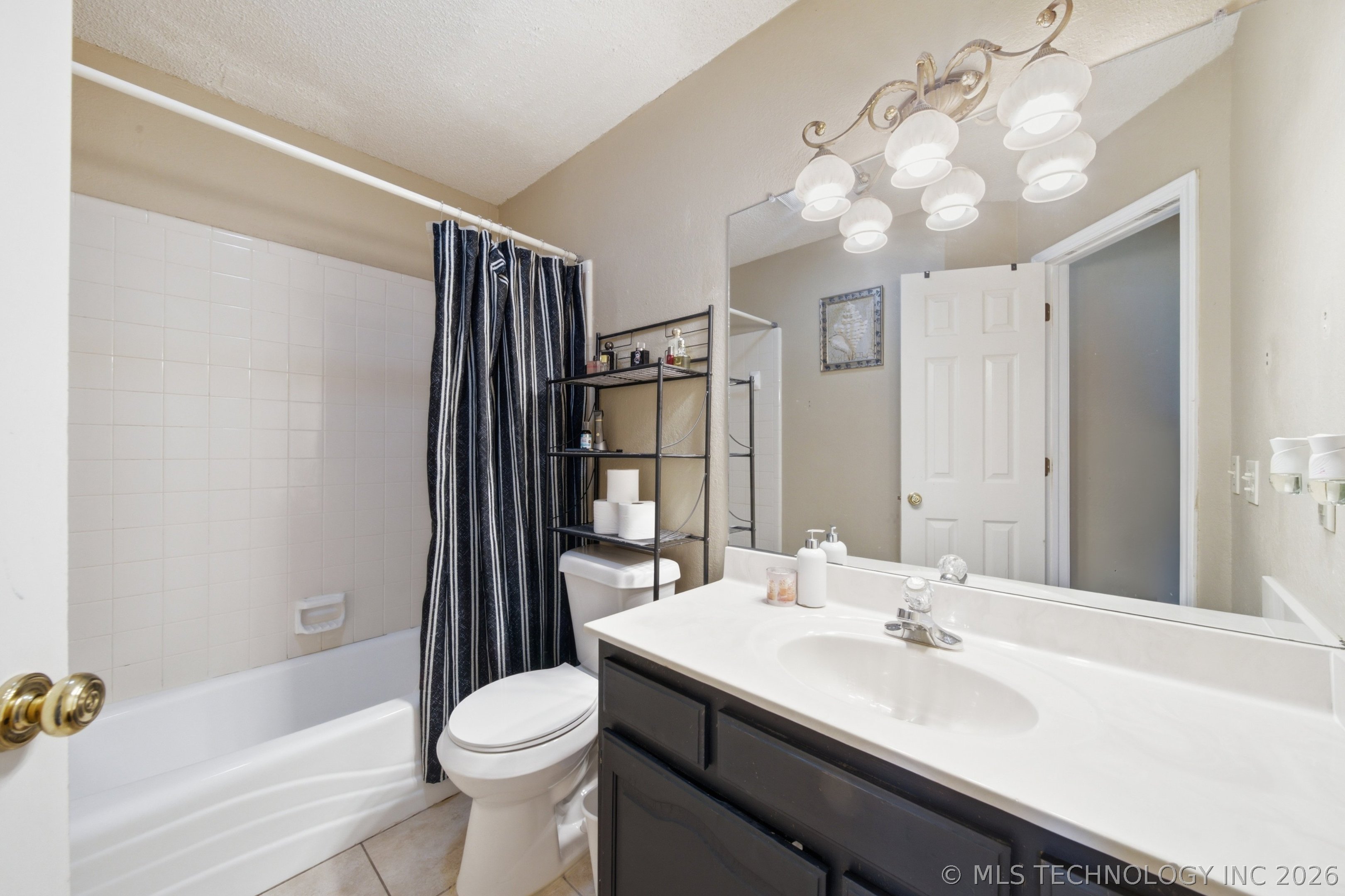 8809 E 95th Street Property Photo 22