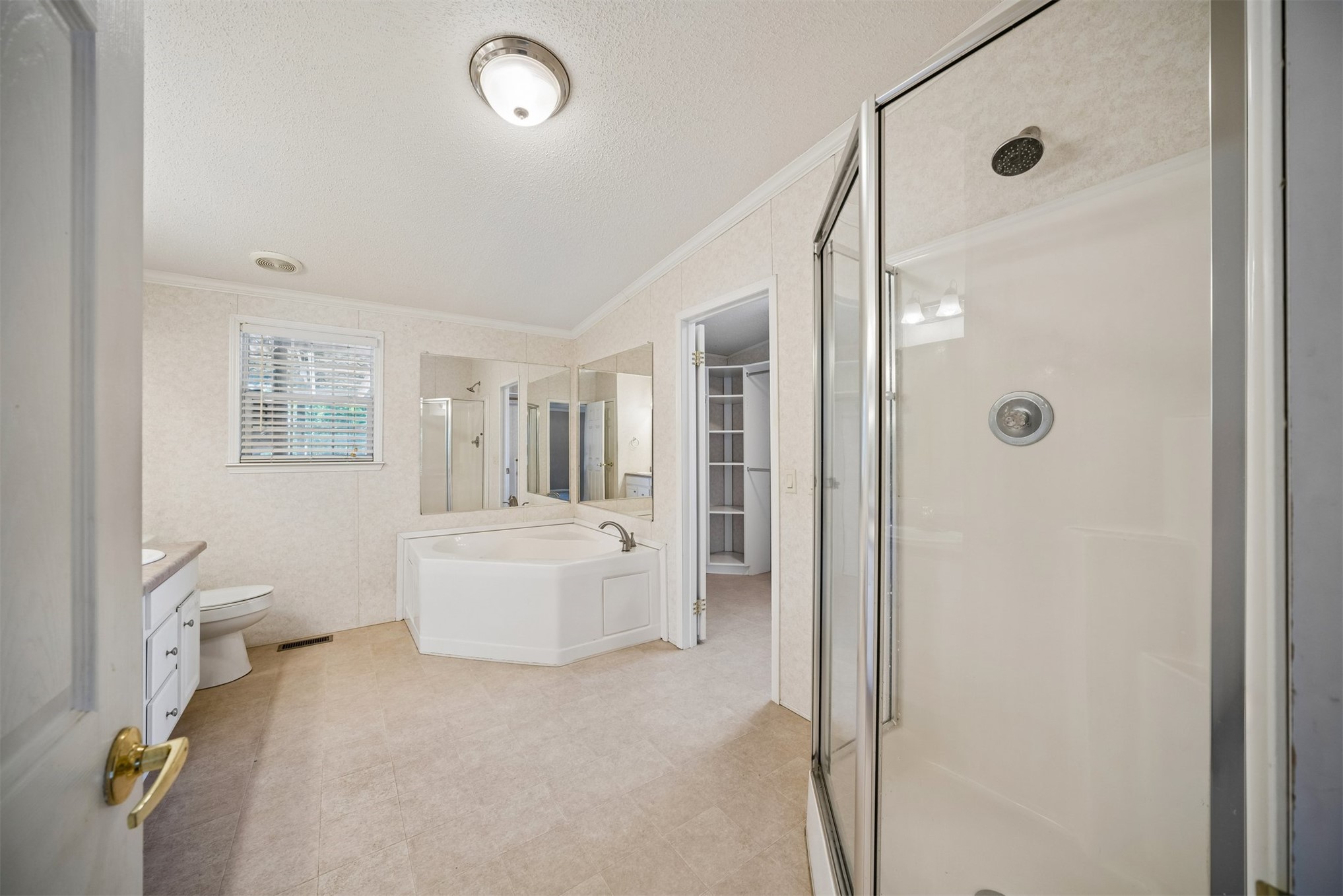 15575 Beaumont Place Property Photo 18