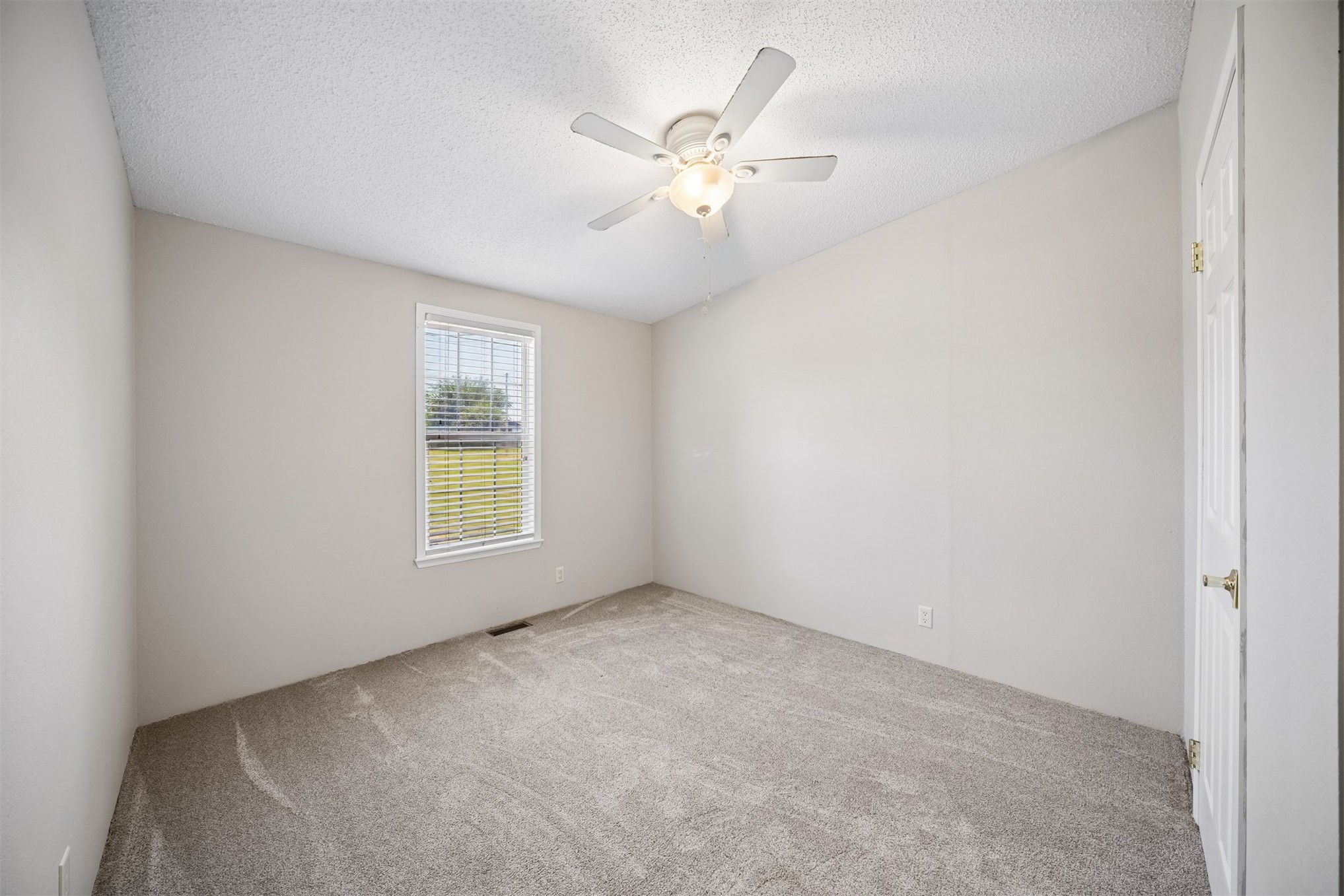 15575 Beaumont Place Property Photo 28