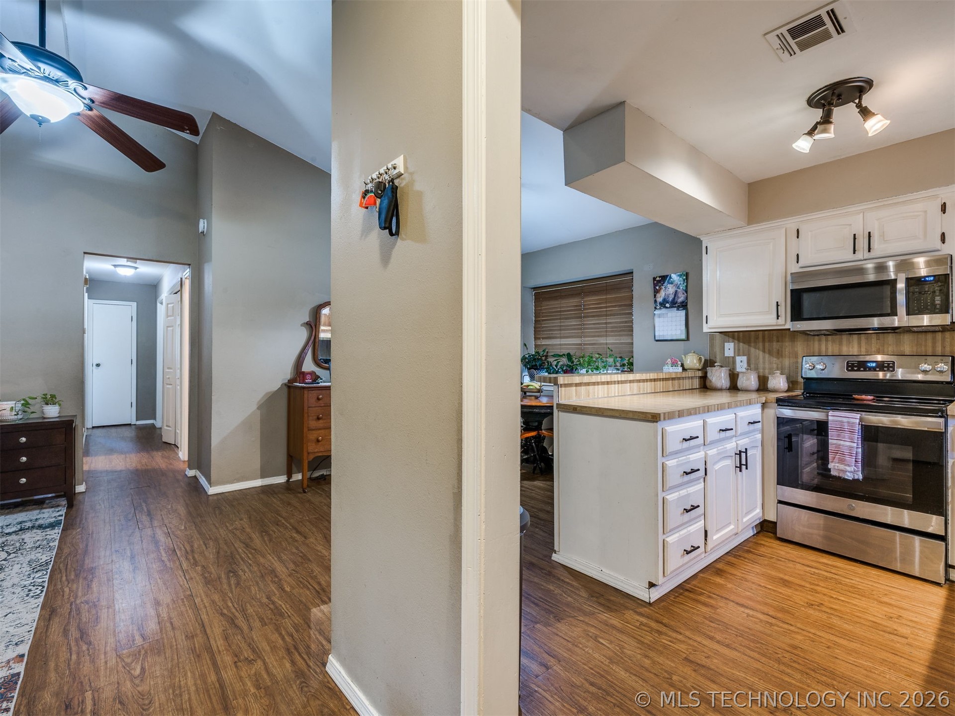 13406 S 89th East Avenue Property Photo 6