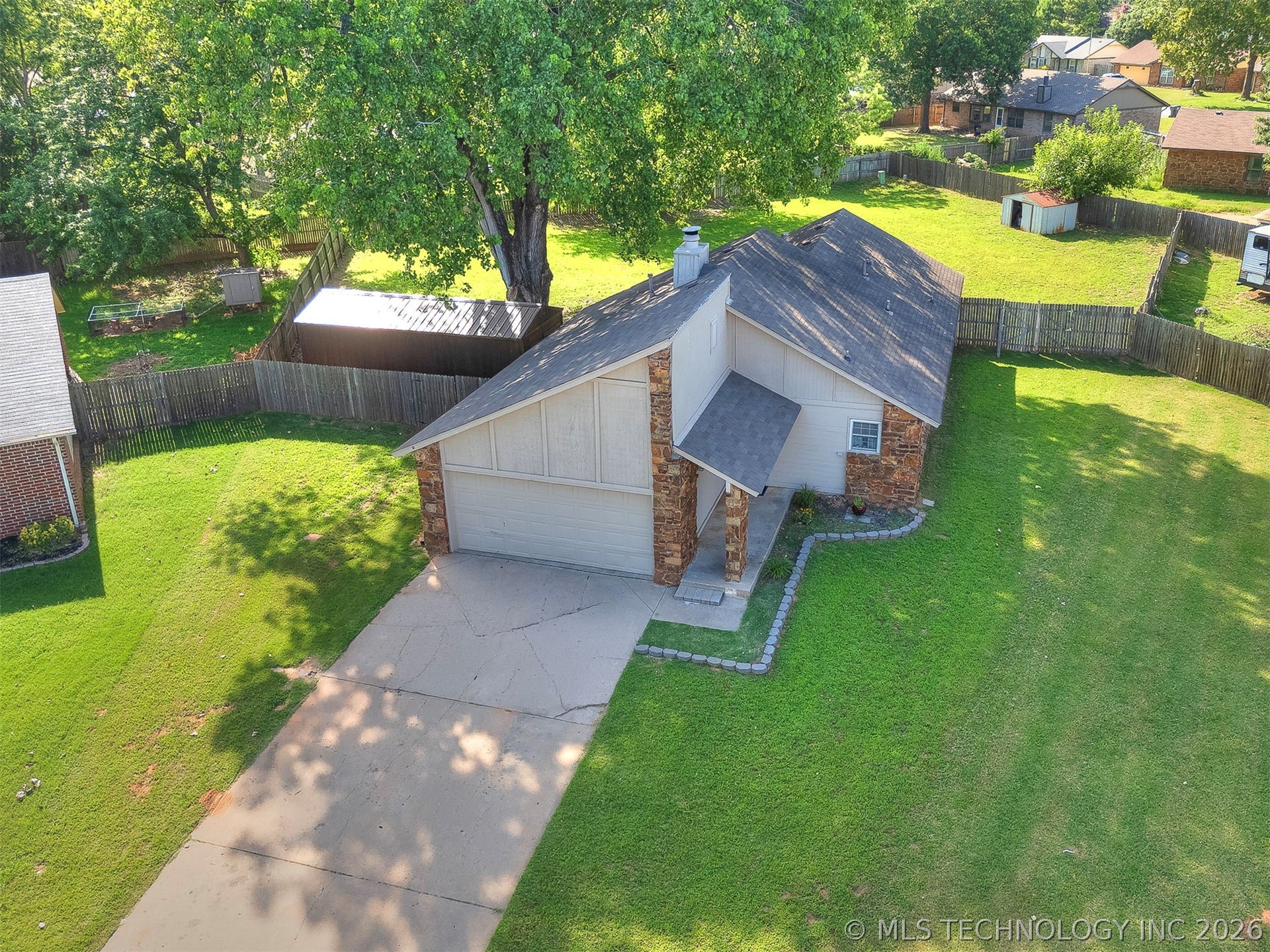 13406 S 89th East Avenue Property Photo 39