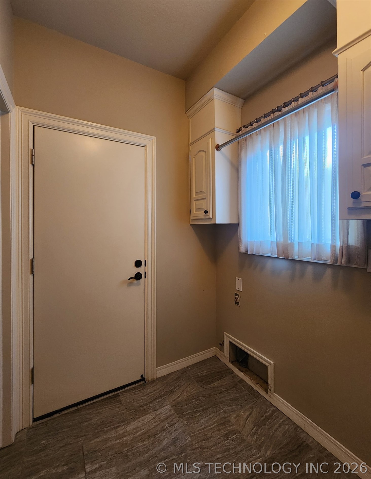 5101 E 79th Street Property Photo 30