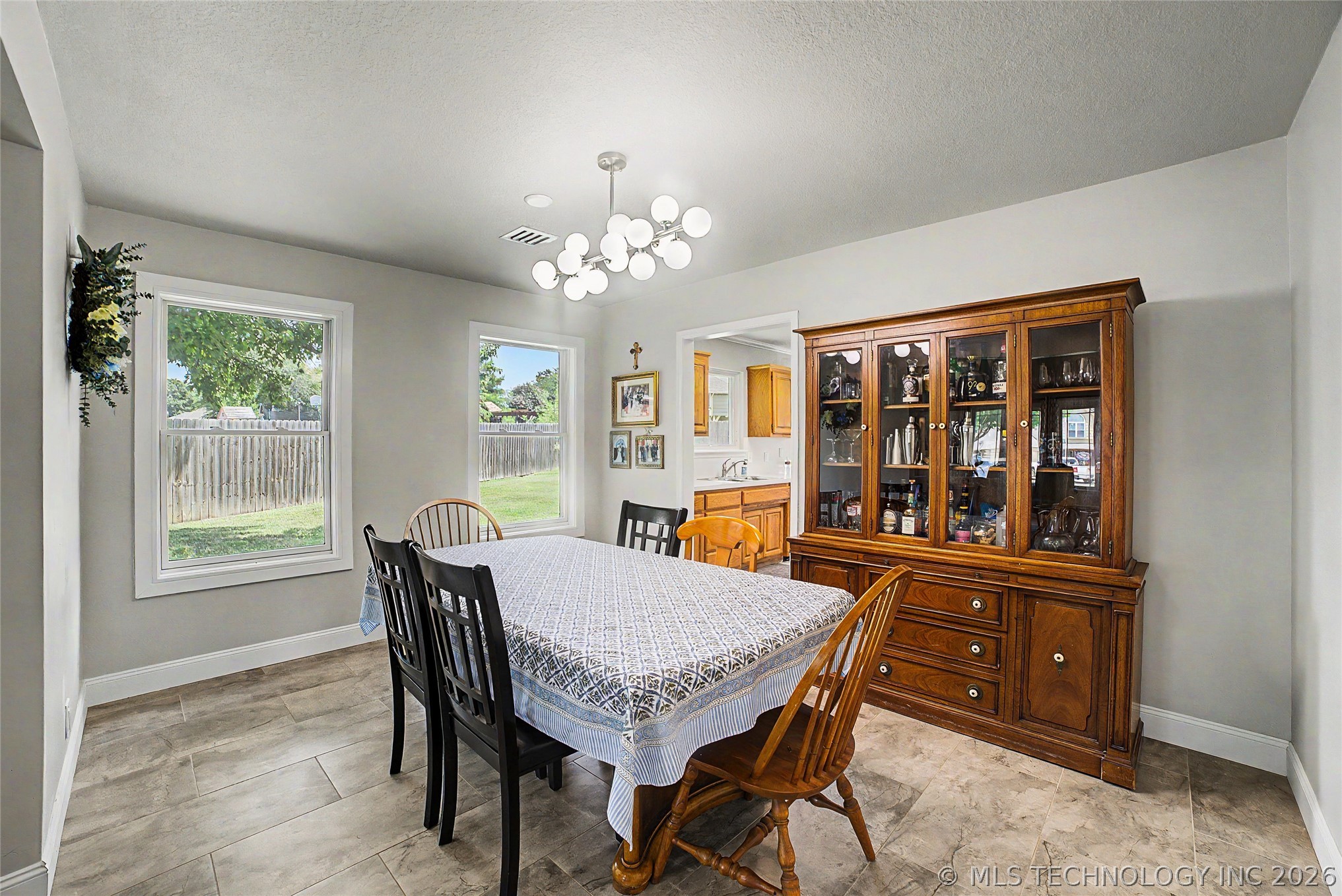 13030 E 77th Court Property Photo 9